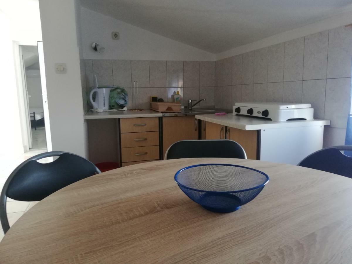 Apartmani Kovacic Murter Eksteriør billede